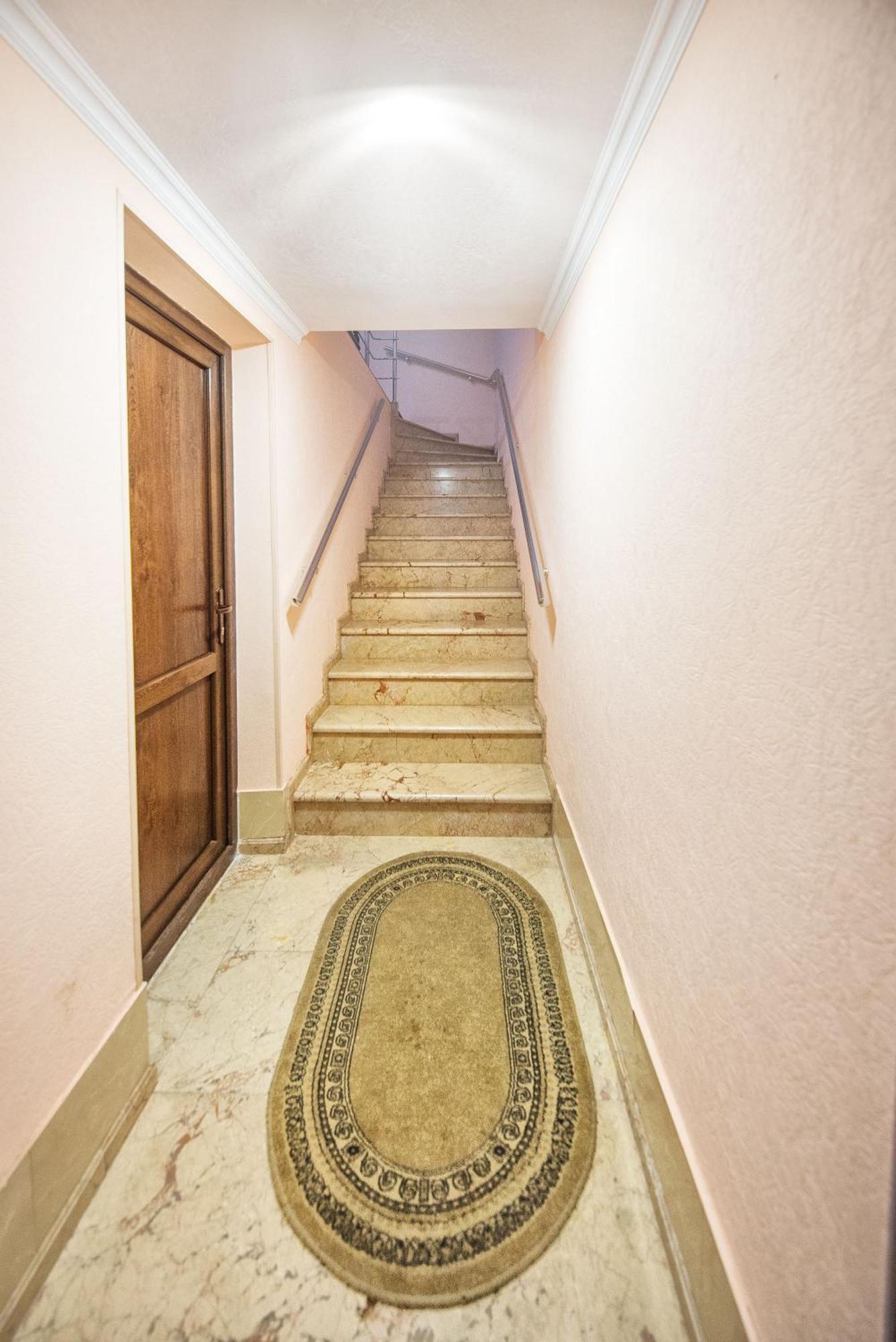 Apart Hotel Georgia Gold Tbilisi Esterno foto